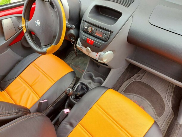 Peugeot 107 I · Рестайлинг, 2009 г.