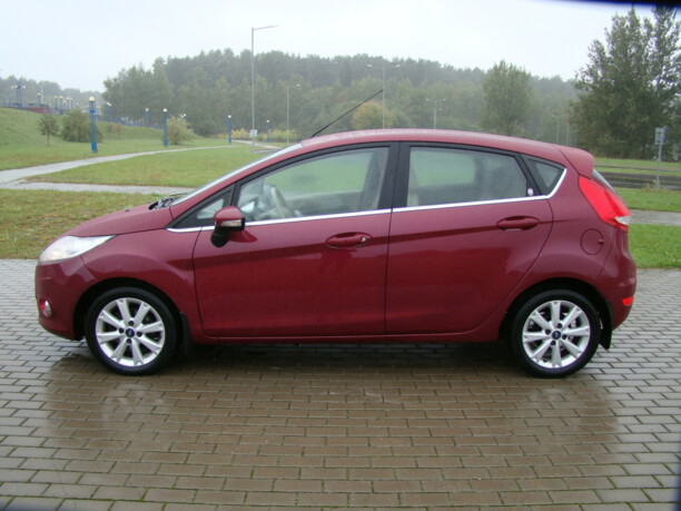 Ford Fiesta VI, 2010 г.