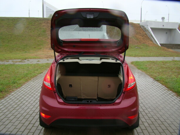 Ford Fiesta VI, 2010 г.