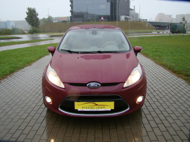 Ford Fiesta VI, 2010 г.
