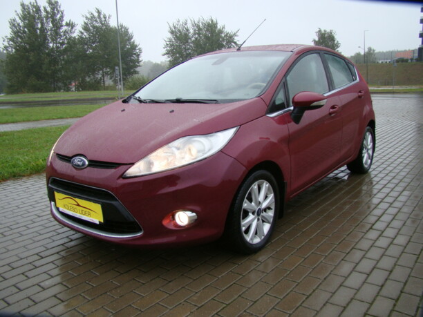 Ford Fiesta VI, 2010 г.