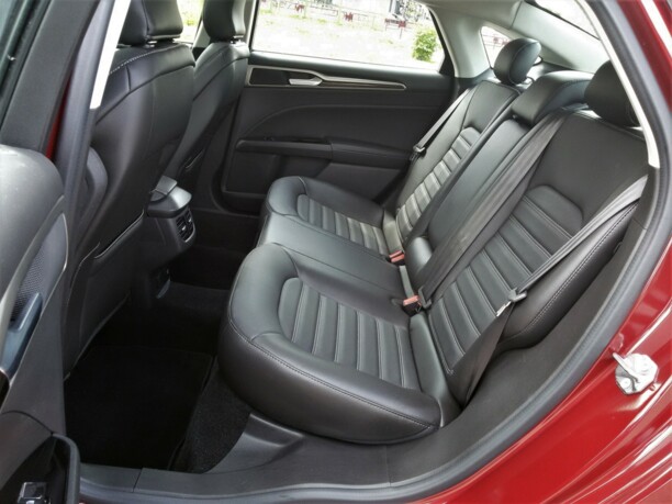 Ford Fusion USA II, 2015 г.