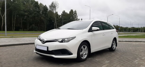 Toyota Auris II (E180) · Рестайлинг, 2017 г.