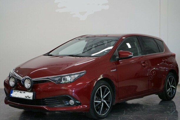 Toyota Auris II (E180) · Рестайлинг, 2017 г.