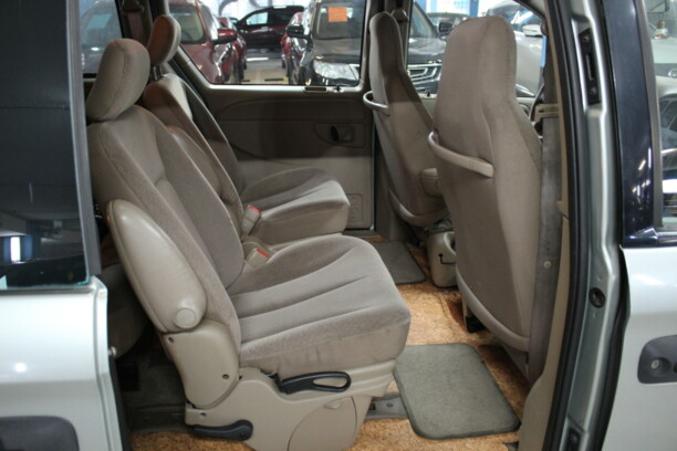 Dodge Caravan IV, 7 мест, 2003 г.