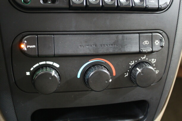 Dodge Caravan IV, 7 мест, 2003 г.
