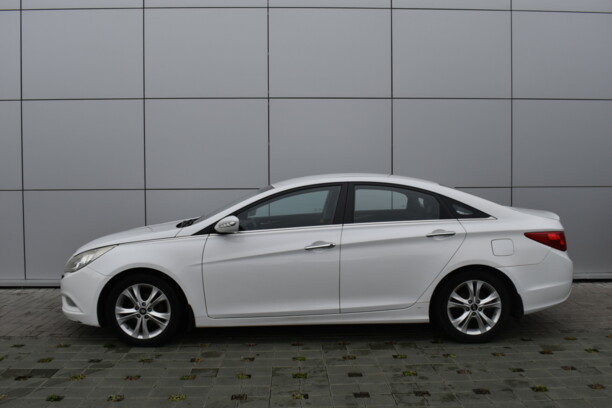 Hyundai Sonata YF, 2010 г.