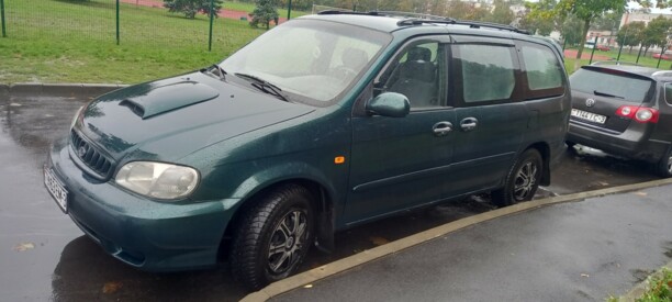 Kia Carnival I, 7 мест, 2001 г.