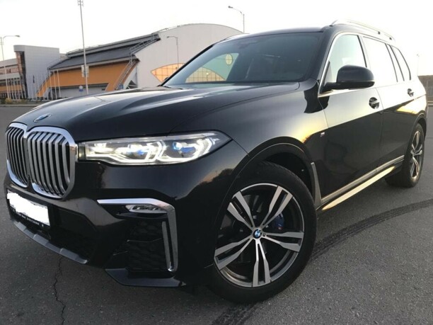 BMW X7, 7 мест, 2019 г.