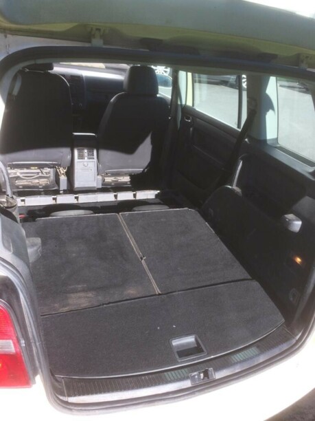 Volkswagen Touran I, 7 мест, 2006 г.