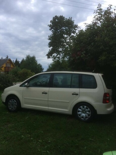 Volkswagen Touran I, 7 мест, 2006 г.