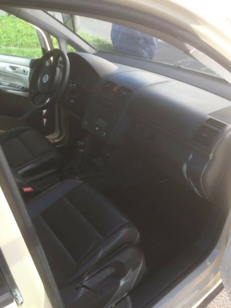 Volkswagen Touran I, 7 мест, 2006 г.