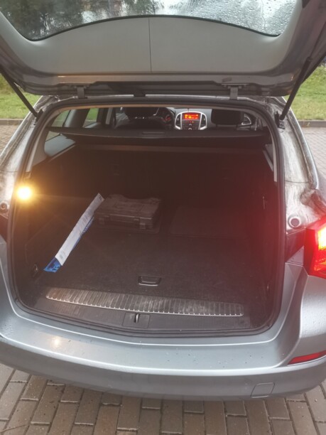 Opel Astra J, 2011 г.