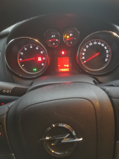 Opel Astra J, 2011 г.
