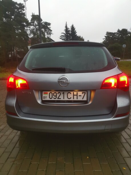 Opel Astra J, 2011 г.