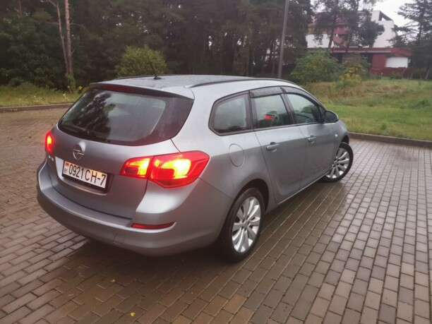Opel Astra J, 2011 г.