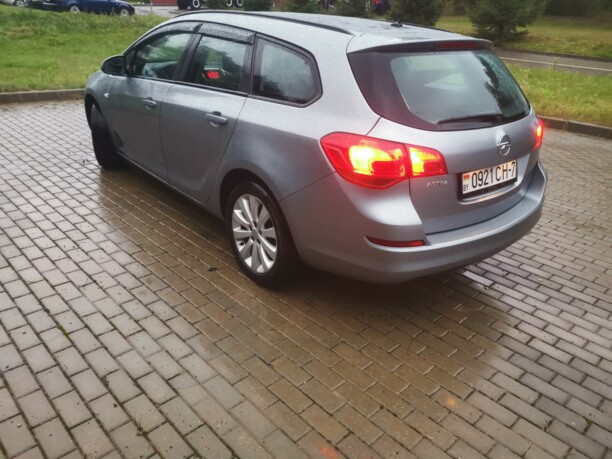 Opel Astra J, 2011 г.