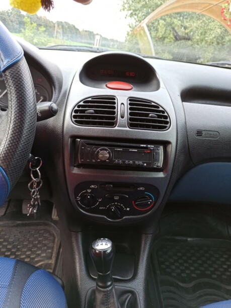 Peugeot 206 I, 2004 г.
