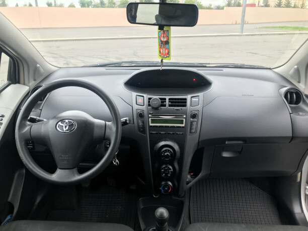 Toyota Yaris II (XP9) · Рестайлинг, 2010 г.
