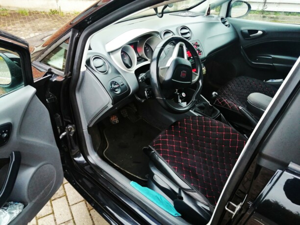 SEAT Ibiza IV, 2010 г.
