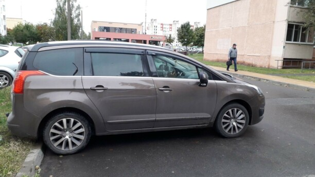 Peugeot 5008 I · Рестайлинг, 7 мест, 2015 г.