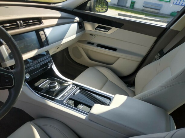 Jaguar XF X260, 2016 г.