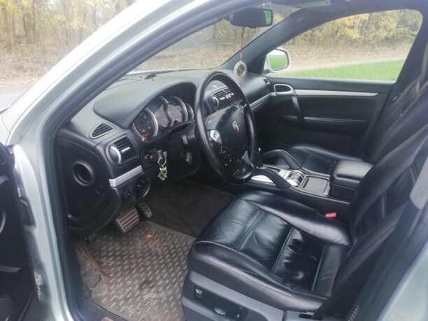 Porsche Cayenne 955, 2004 г.