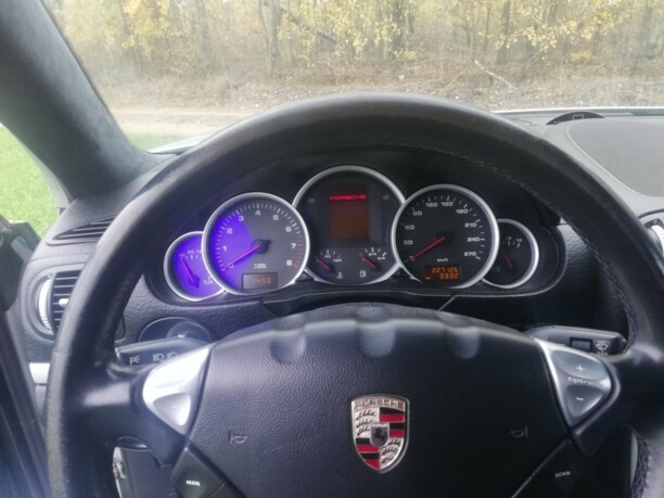 Porsche Cayenne 955, 2004 г.