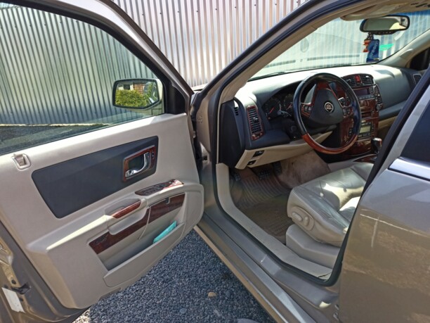 Cadillac SRX I, 2004 г.
