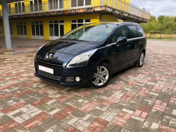 Peugeot 5008 I, 7 мест, 2010 г.