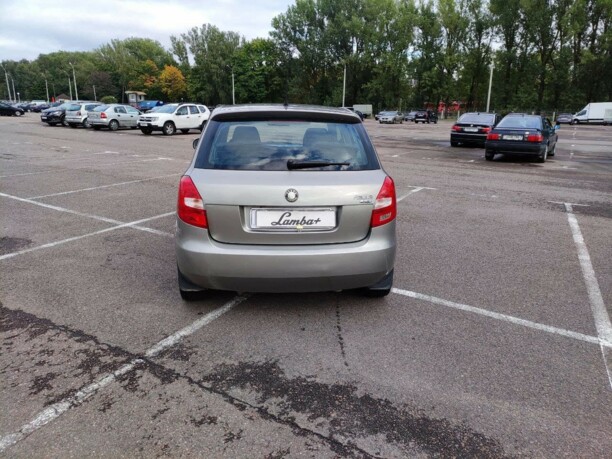 Skoda Fabia 5J, 2009 г.