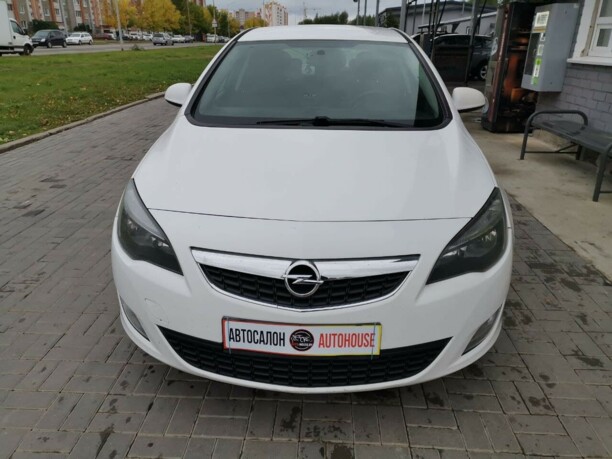 Opel Astra J, 2010 г.