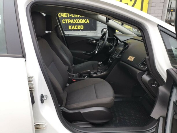 Opel Astra J, 2010 г.