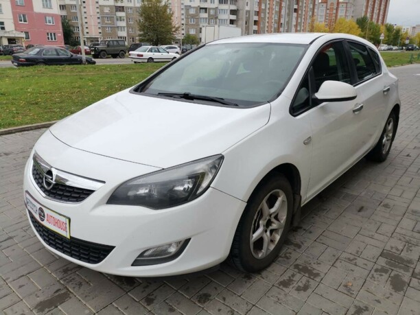 Opel Astra J, 2010 г.