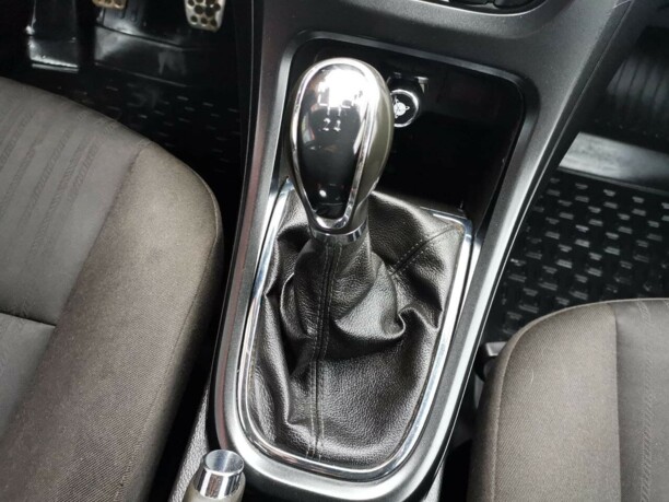 Opel Astra J, 2010 г.