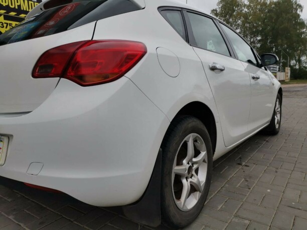 Opel Astra J, 2010 г.