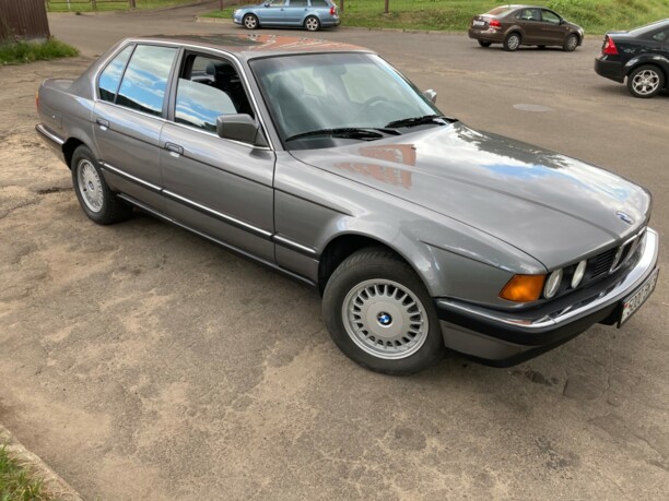 BMW 7 серия E32, 1988 г.