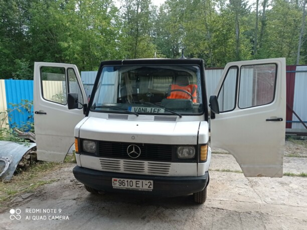 Mercedes-Benz T1 (207D-410D) 208D, 1990 г.