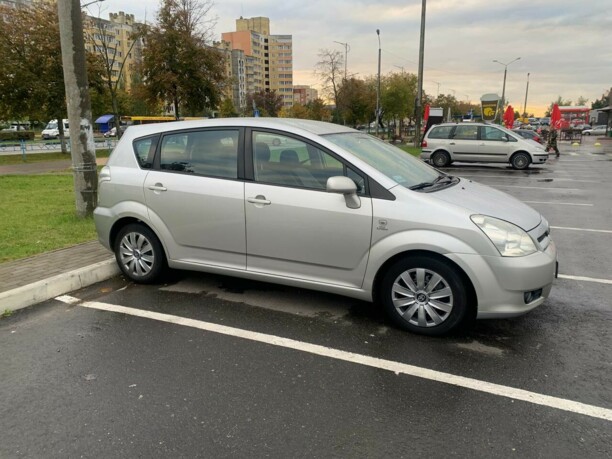 Toyota Corolla Verso II (E121), 7 мест, 2005 г.