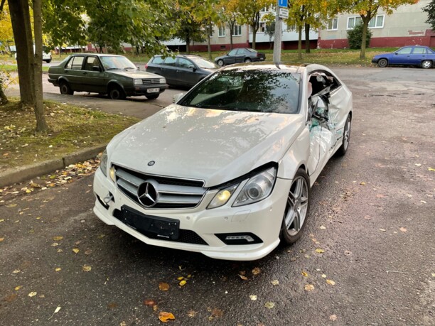 Mercedes-Benz E-Класс W212, S212, C207, A207, 2011 г.