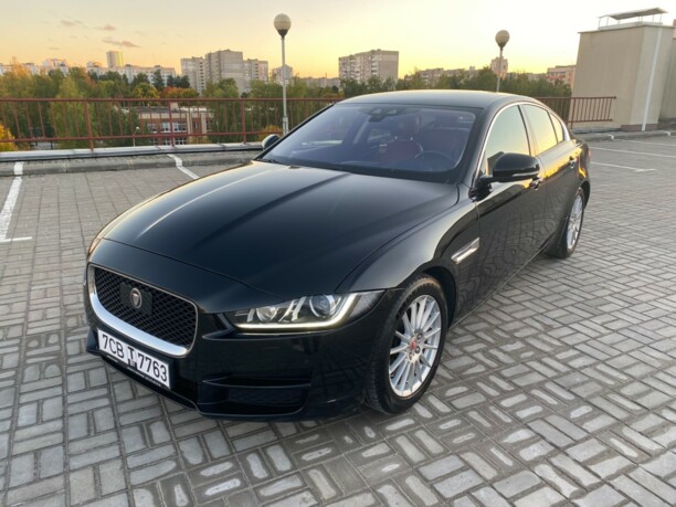 Jaguar XE, 2016 г.