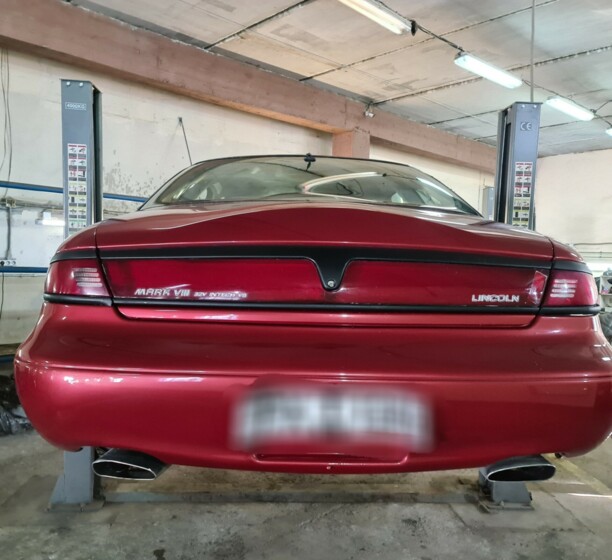 Lincoln Mark VIII II, 1998 г.