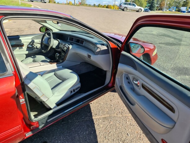 Lincoln Mark VIII II, 1998 г.