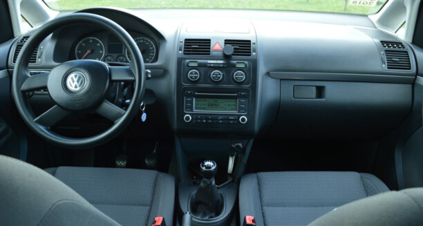 Volkswagen Touran I, 7 мест, 2006 г.
