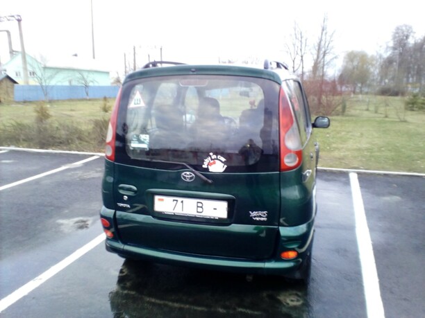 Toyota Yaris Verso, 2002 г.