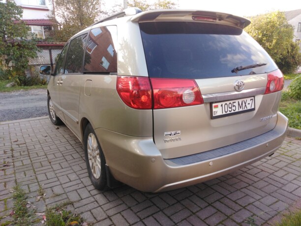 Toyota Sienna II (XL20) · Рестайлинг, 7 мест, 2007 г.