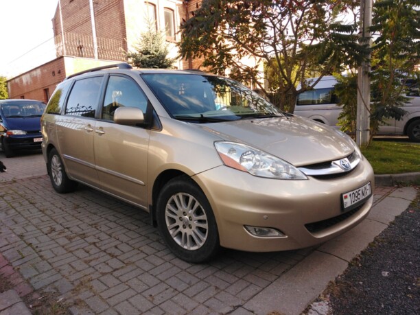 Toyota Sienna II (XL20) · Рестайлинг, 7 мест, 2007 г.