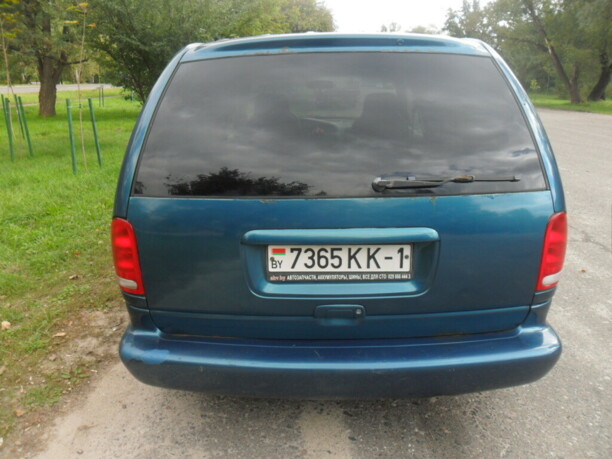 Dodge Caravan III, 7 мест, 1998 г.