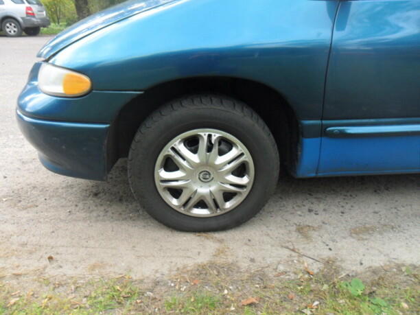 Dodge Caravan III, 7 мест, 1998 г.