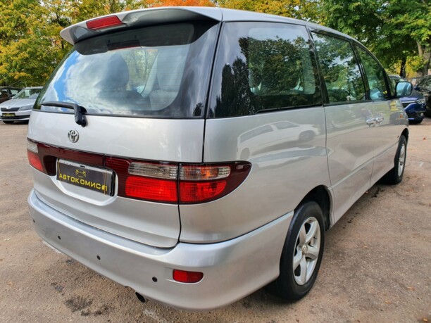 Toyota Previa II (XR30, XR40), 7 мест, 2001 г.